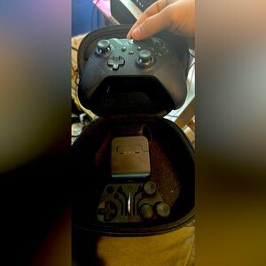 Xbox elite controller good condition with case and others